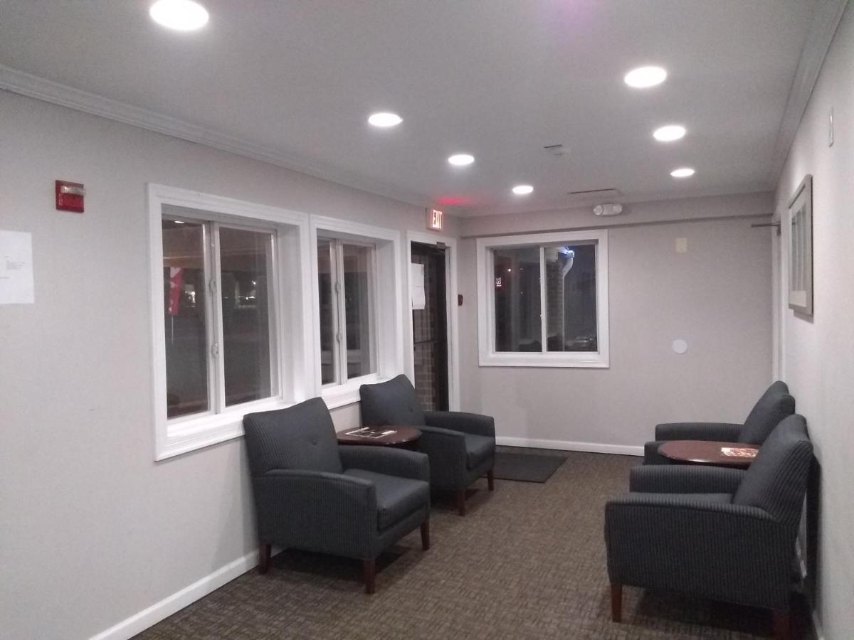 لاوريل Red Crown Inn المظهر الخارجي الصورة